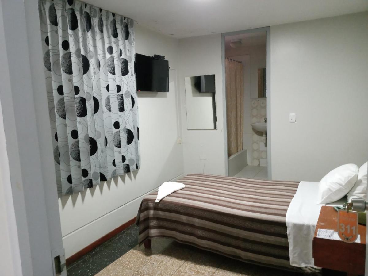 Hotel Plazza Chiclayo Eksteriør bilde