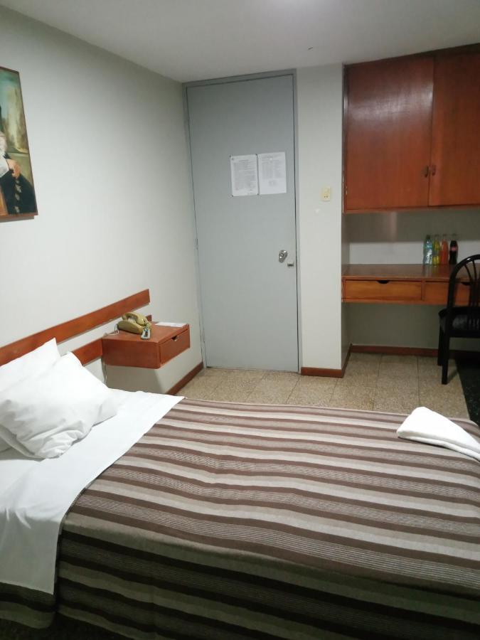 Hotel Plazza Chiclayo Eksteriør bilde