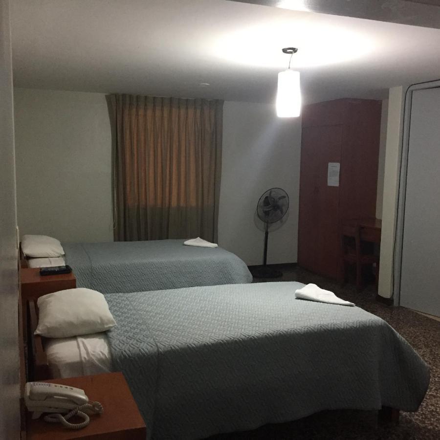 Hotel Plazza Chiclayo Eksteriør bilde